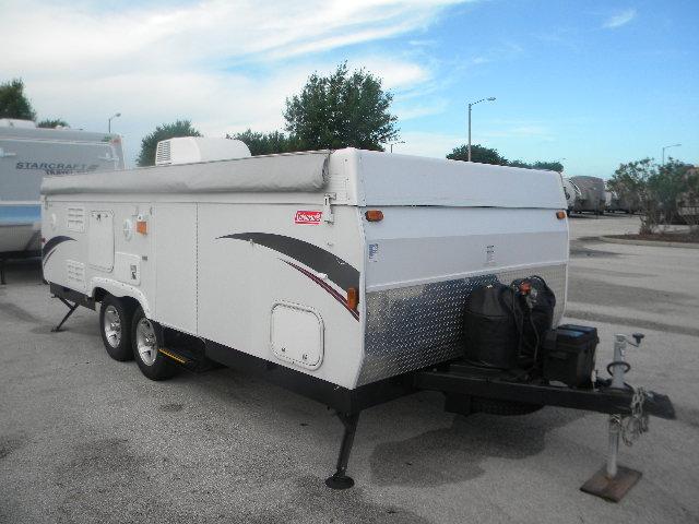 2010 Fleetwood AVALON